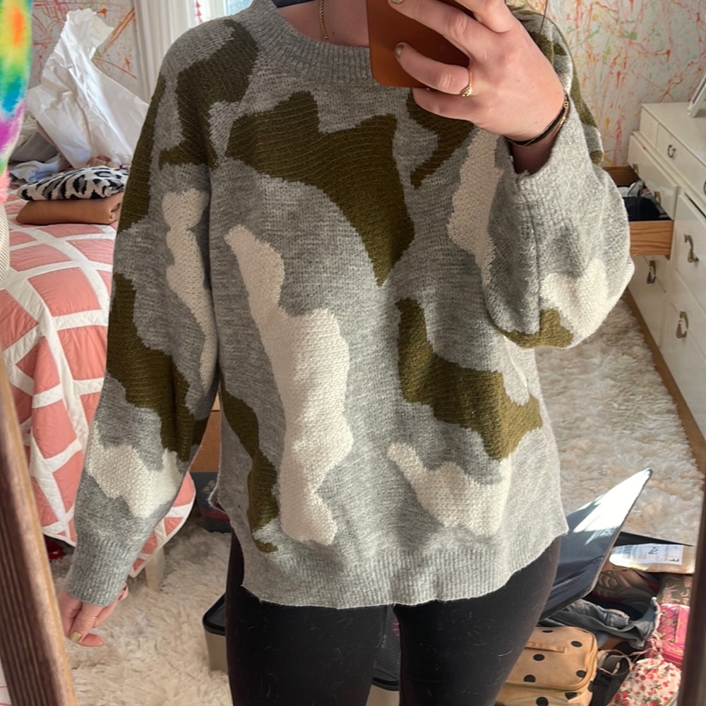Oversized camo sweater